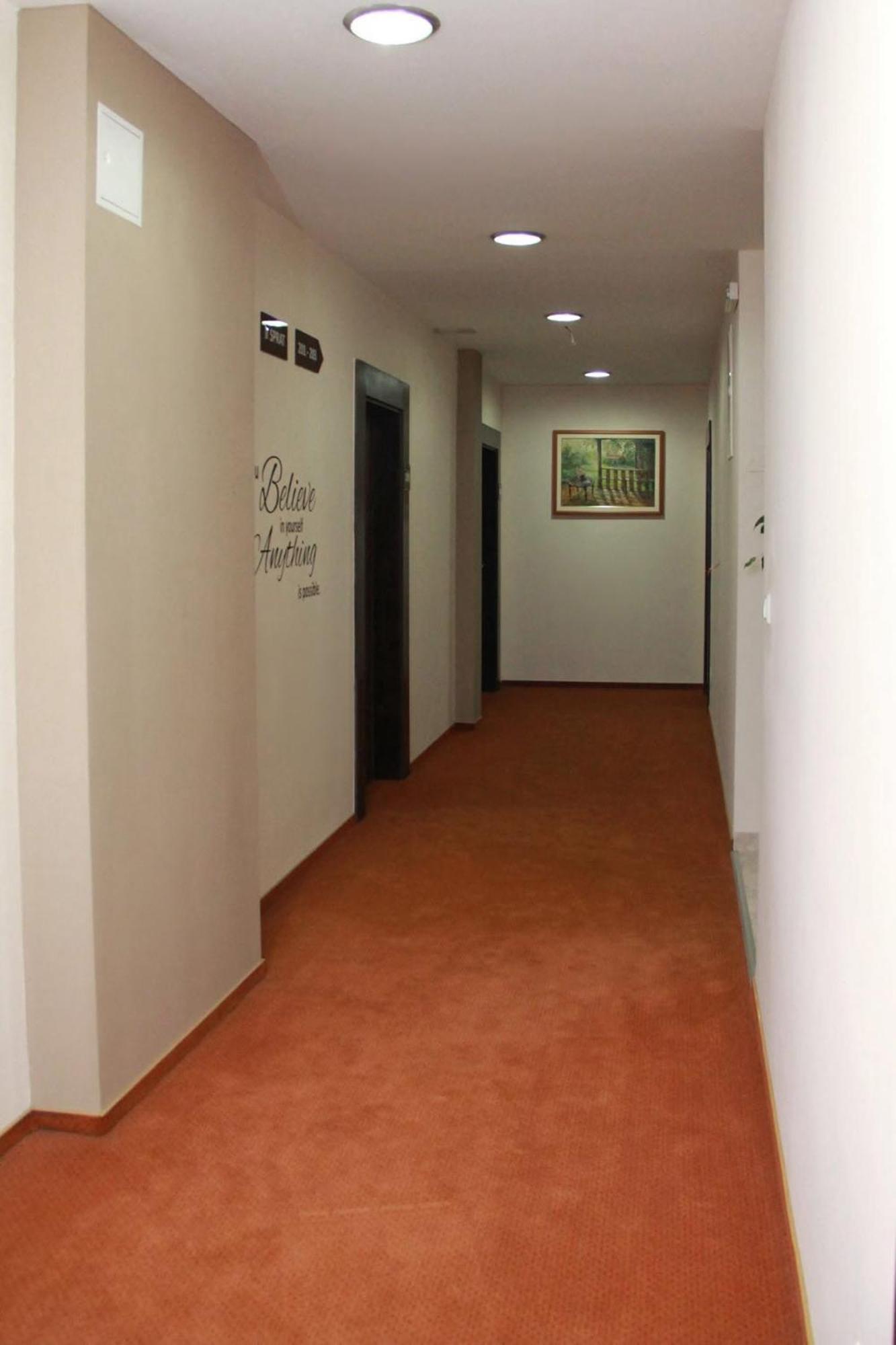 Hotel Oaza Кониц Экстерьер фото